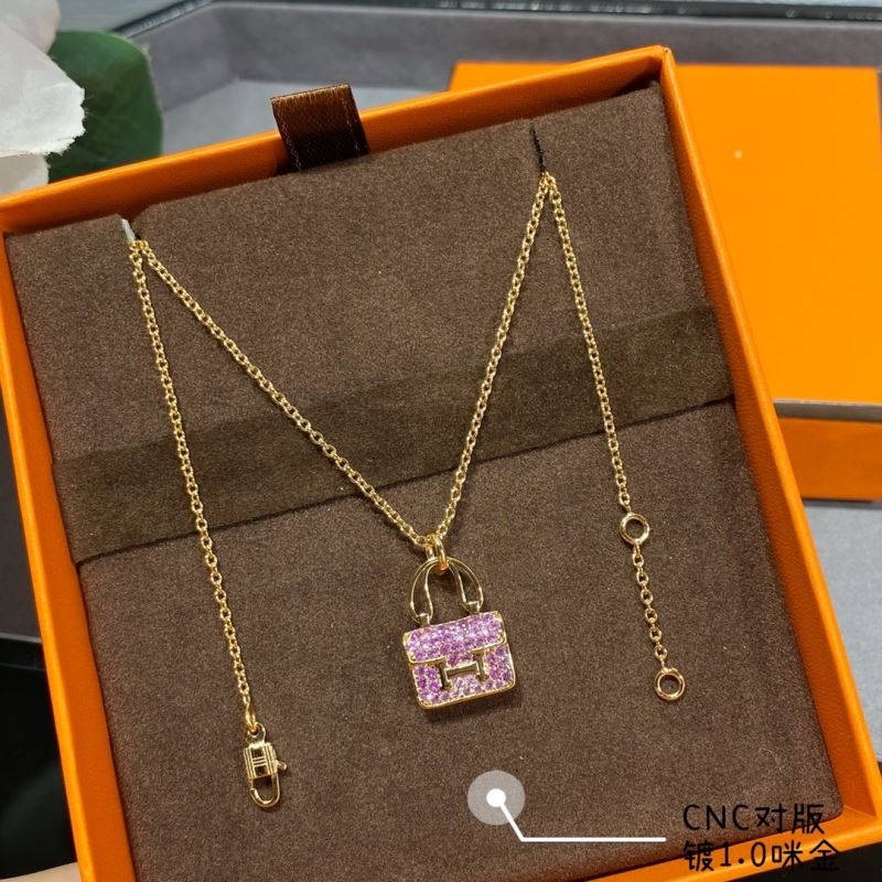H**me5 necklaces